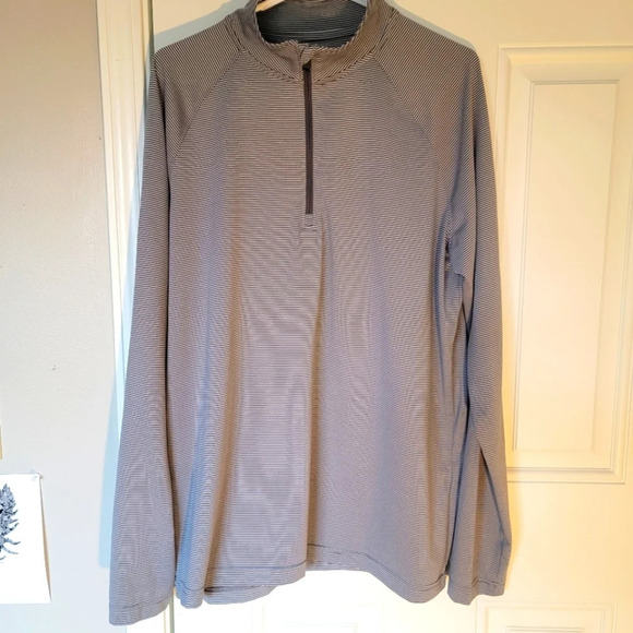 Under Armour Heatgear long sleeve half zip pullover gray white striped. Men L - Picture 1 of 10
